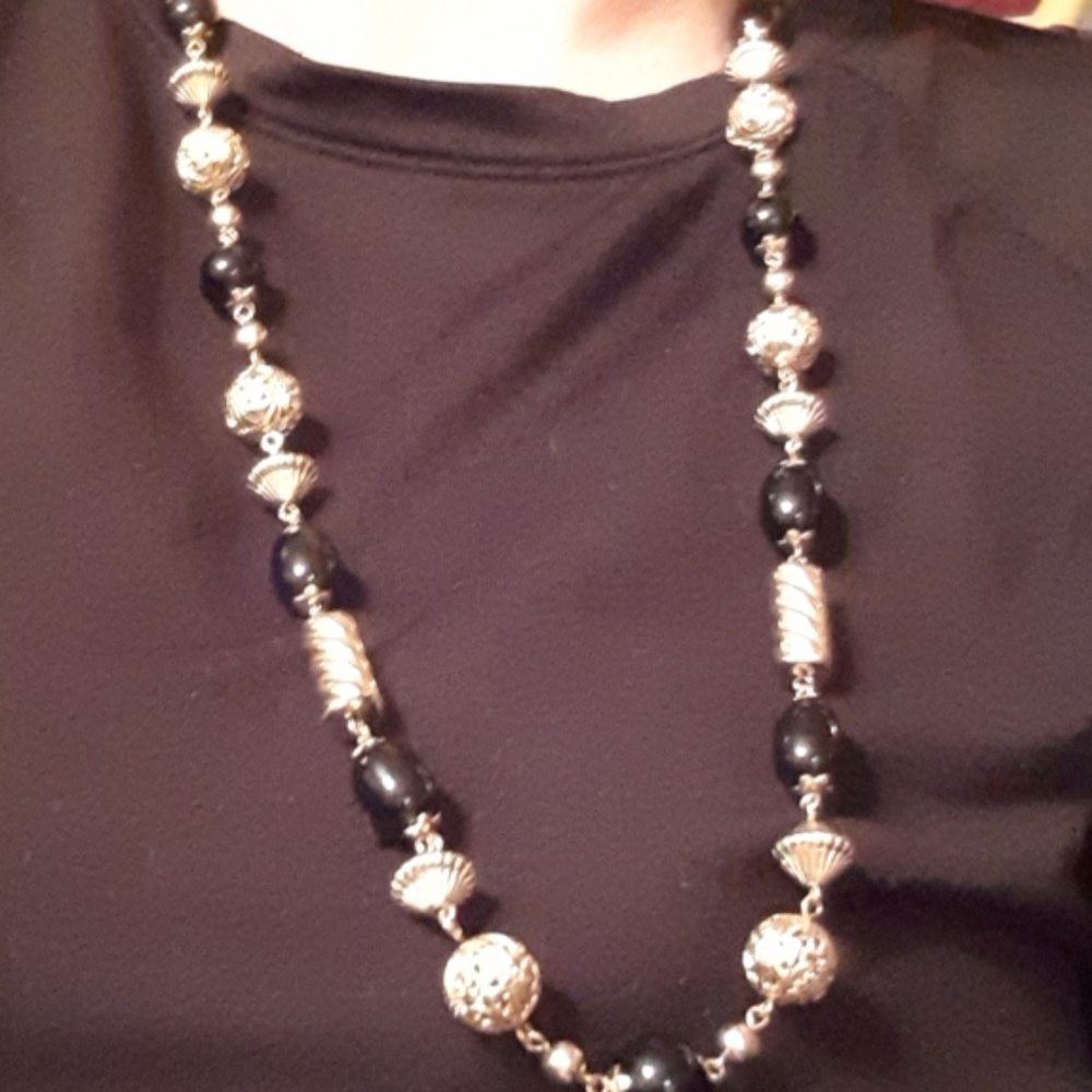 Black & Gold-Hand-made Korean Necklace